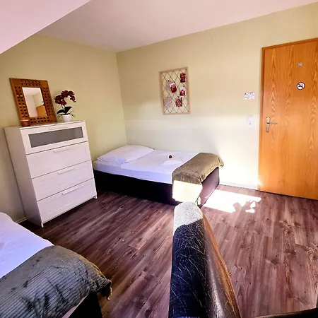 Muehlenberg Hof * Вольфсбург